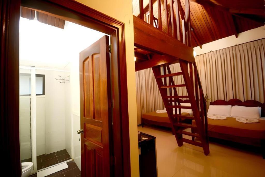 Ipil Suites エルニド エクステリア 写真