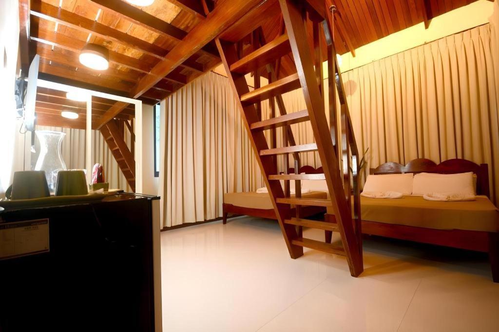 Ipil Suites エルニド エクステリア 写真